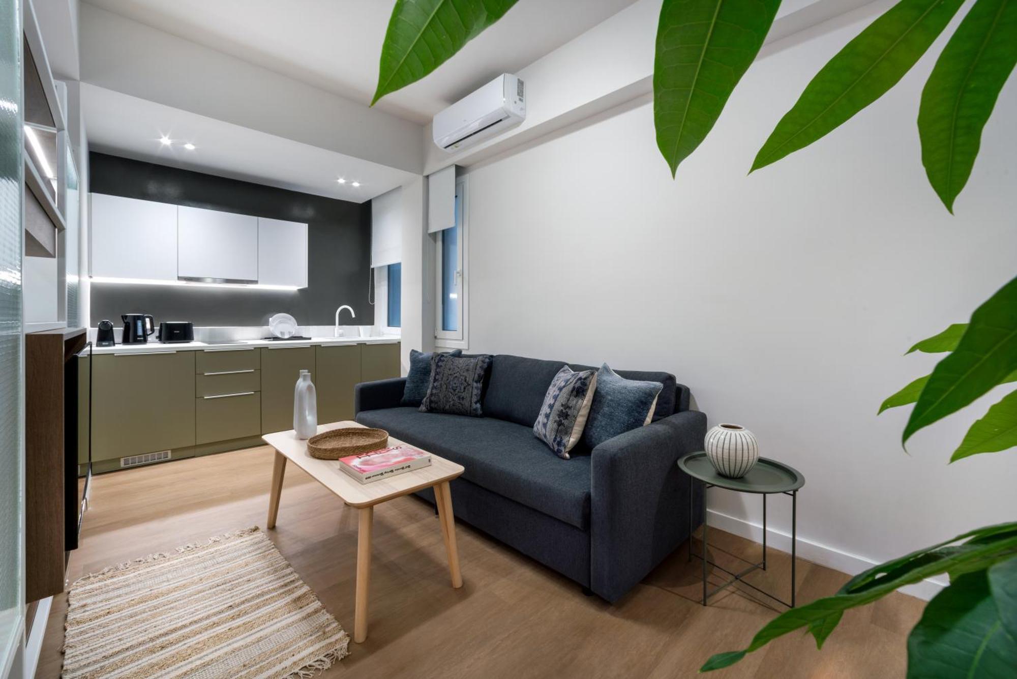 Central Bliss Apartments By Upstreet Athena Bagian luar foto