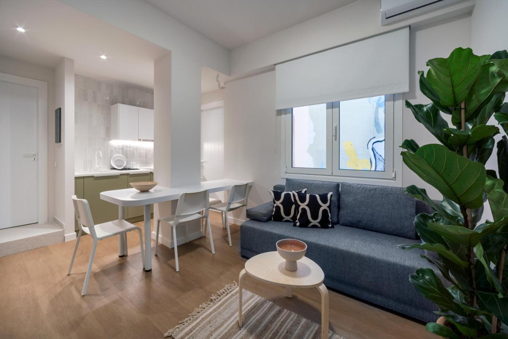 Central Bliss Apartments By Upstreet Athena Bagian luar foto