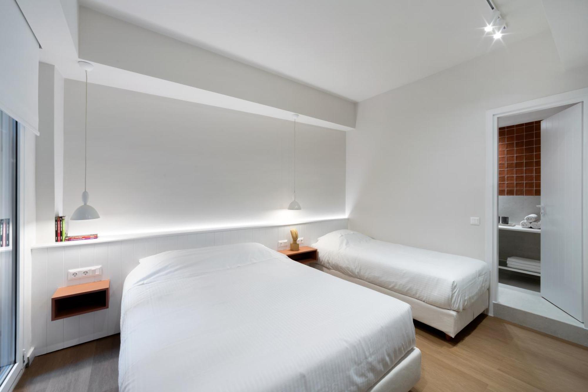 Central Bliss Apartments By Upstreet Athena Bagian luar foto