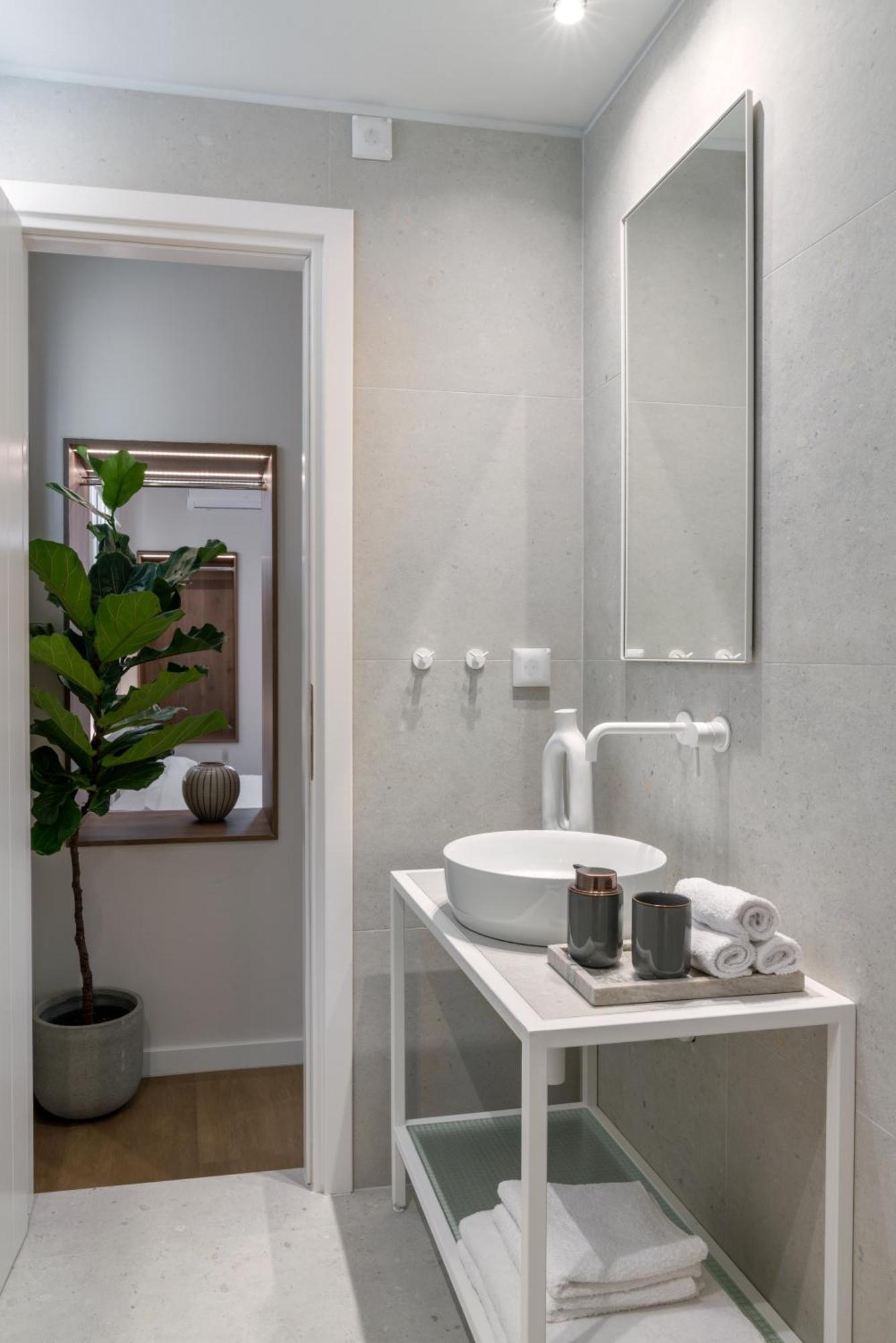 Central Bliss Apartments By Upstreet Athena Bagian luar foto