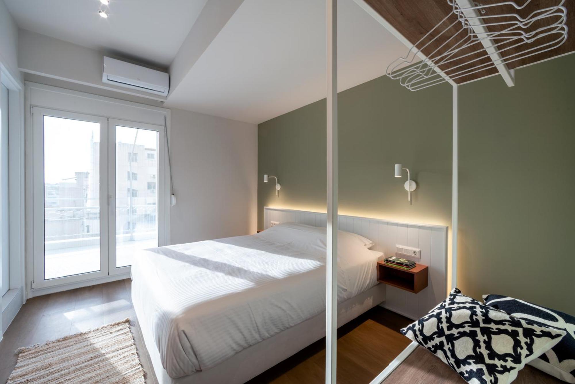 Central Bliss Apartments By Upstreet Athena Bagian luar foto