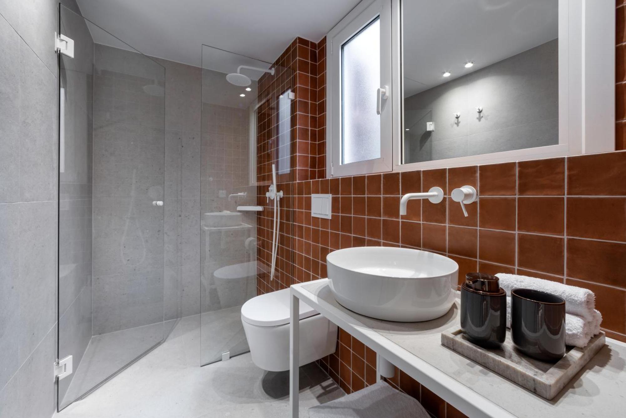 Central Bliss Apartments By Upstreet Athena Bagian luar foto