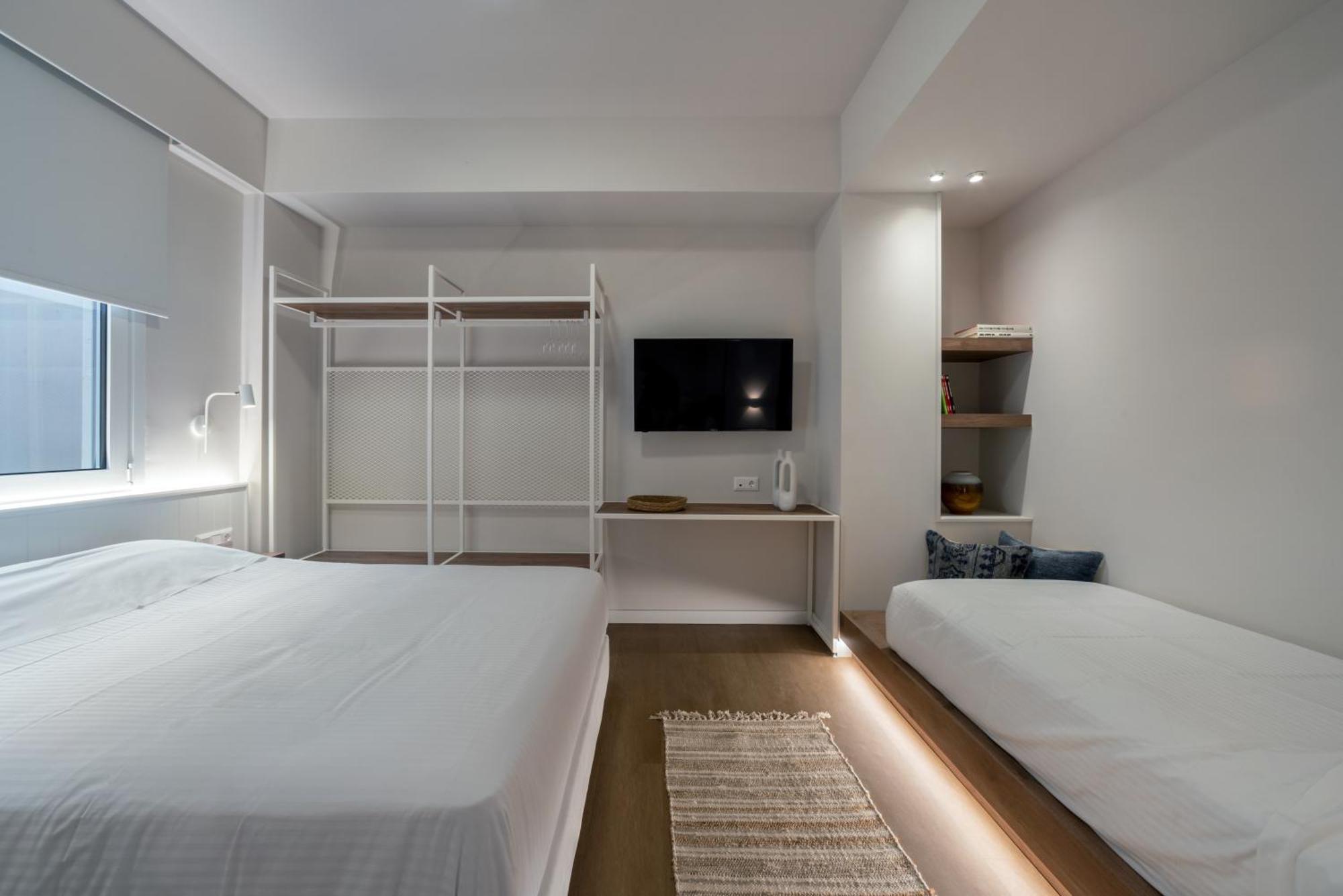 Central Bliss Apartments By Upstreet Athena Bagian luar foto