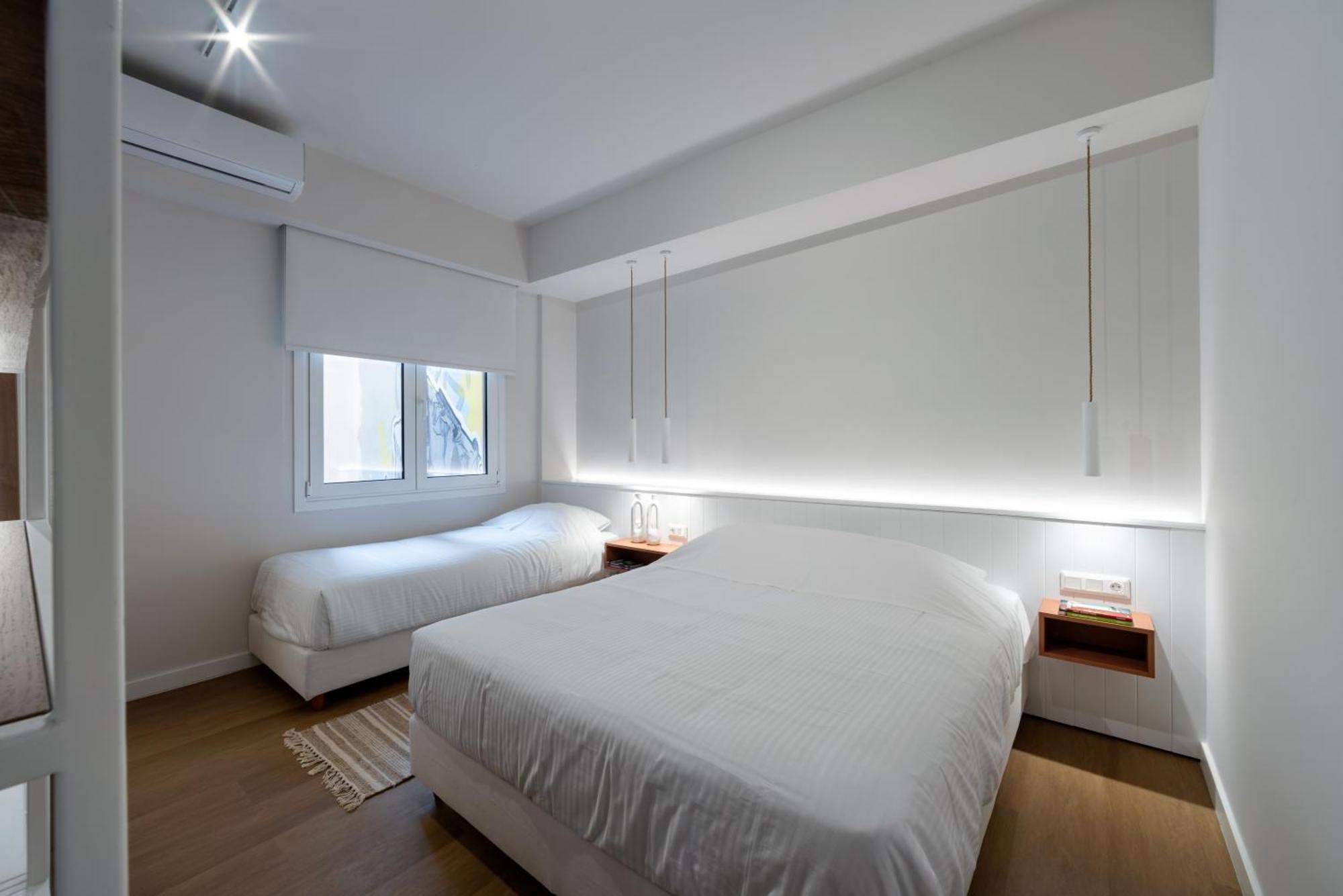 Central Bliss Apartments By Upstreet Athena Bagian luar foto