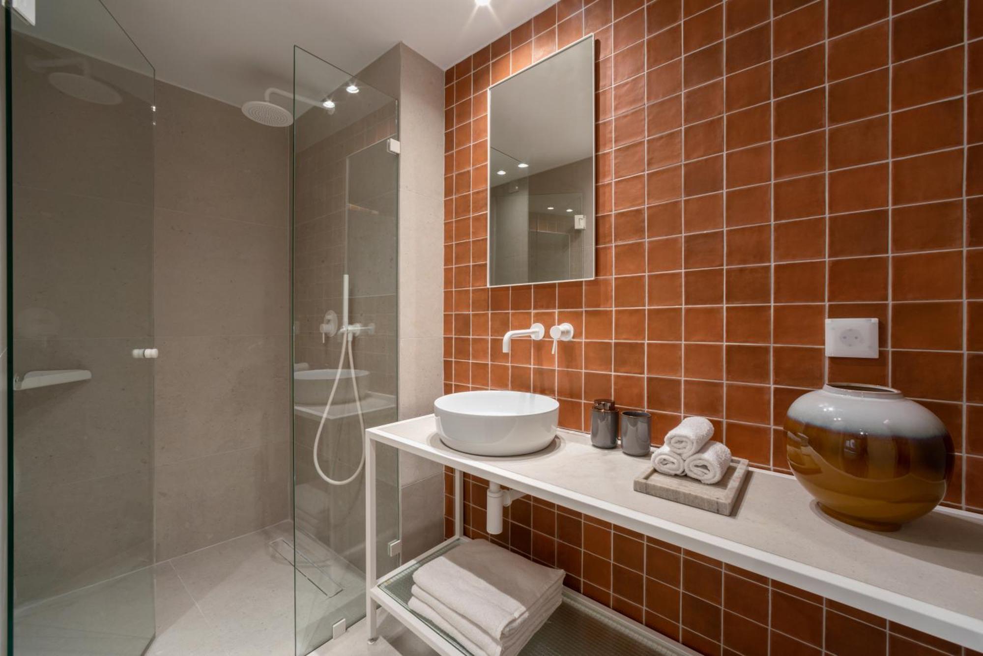 Central Bliss Apartments By Upstreet Athena Bagian luar foto