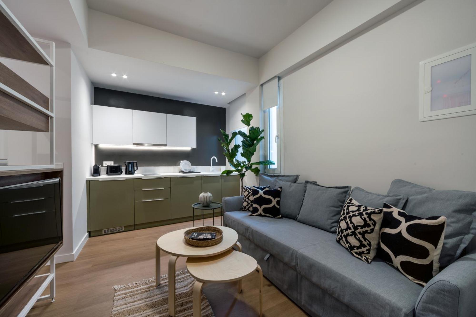 Central Bliss Apartments By Upstreet Athena Bagian luar foto