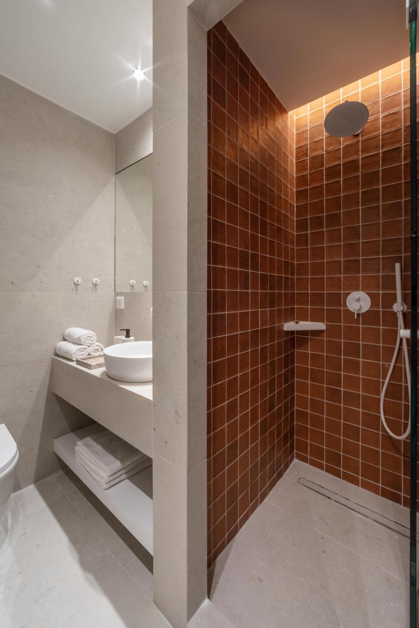 Central Bliss Apartments By Upstreet Athena Bagian luar foto