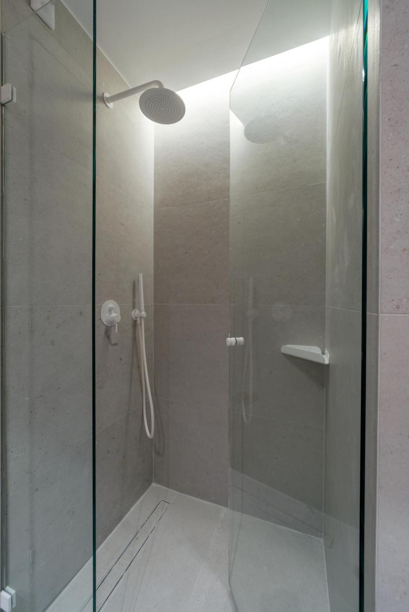 Central Bliss Apartments By Upstreet Athena Bagian luar foto