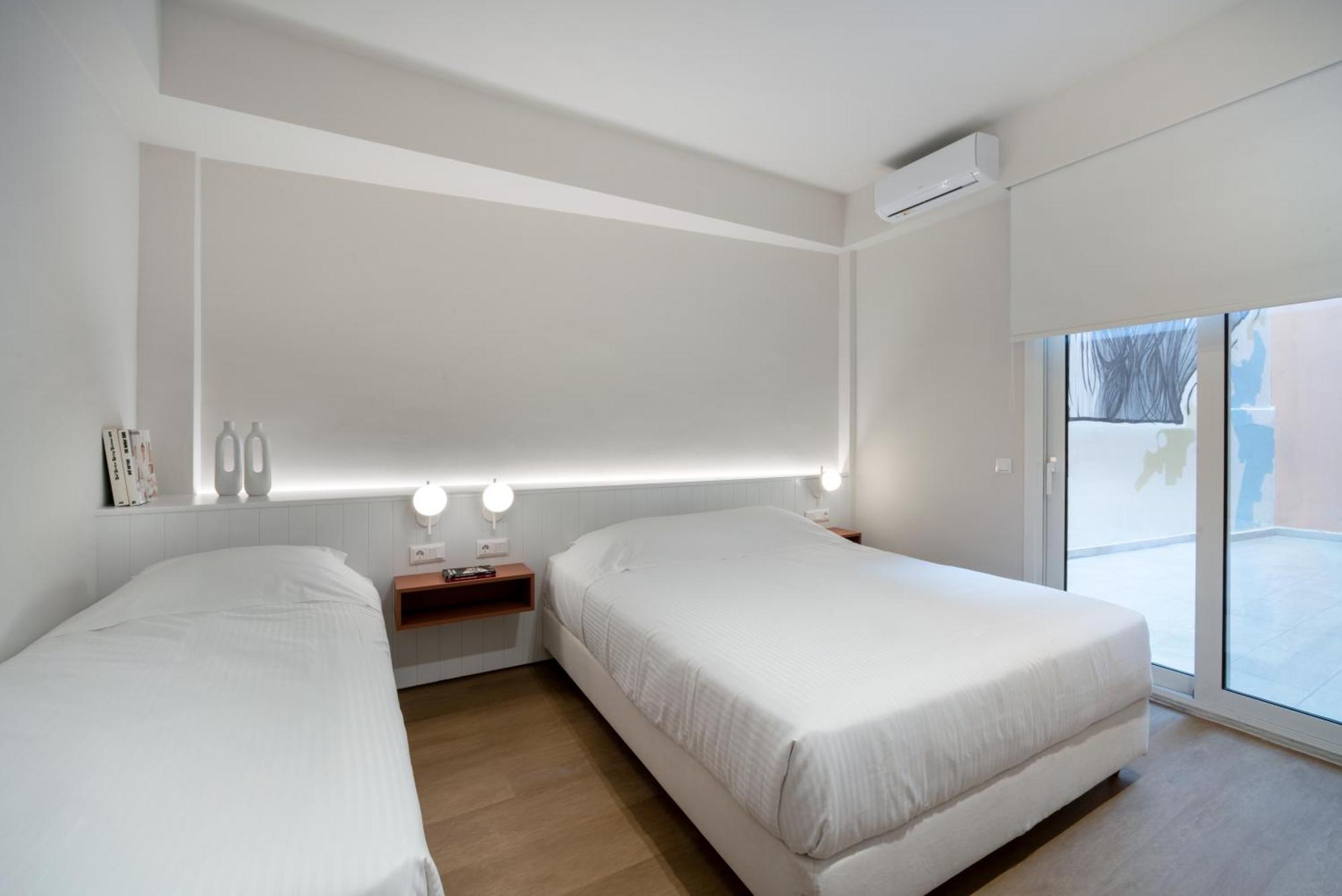 Central Bliss Apartments By Upstreet Athena Bagian luar foto