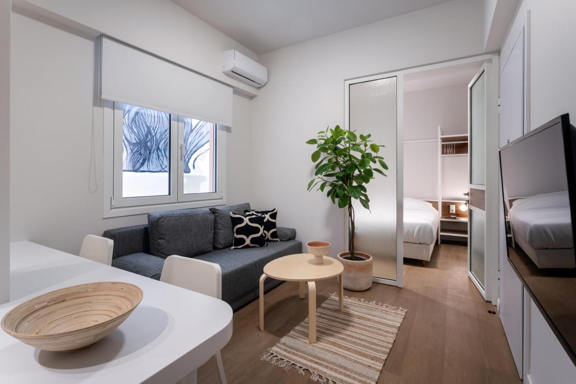 Central Bliss Apartments By Upstreet Athena Bagian luar foto